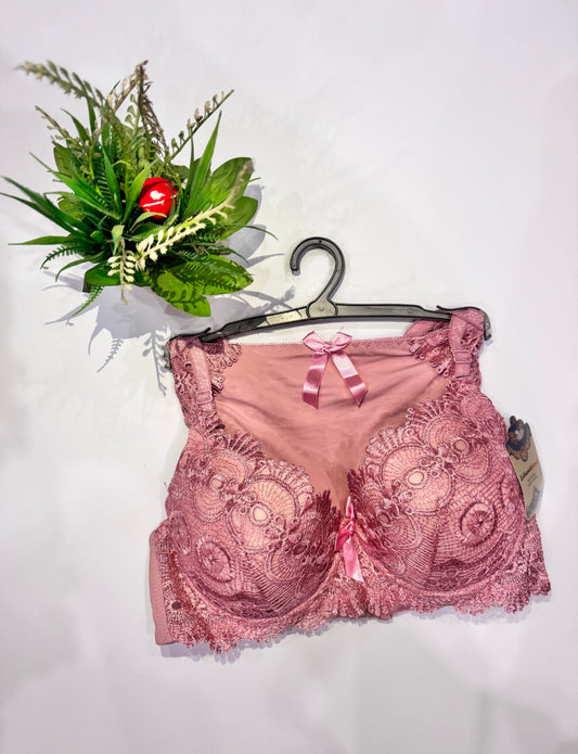 Elegant Cinnamon Lace Lingerie Set