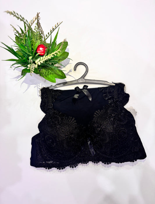 Elegant Cinnamon Lace Lingerie Set