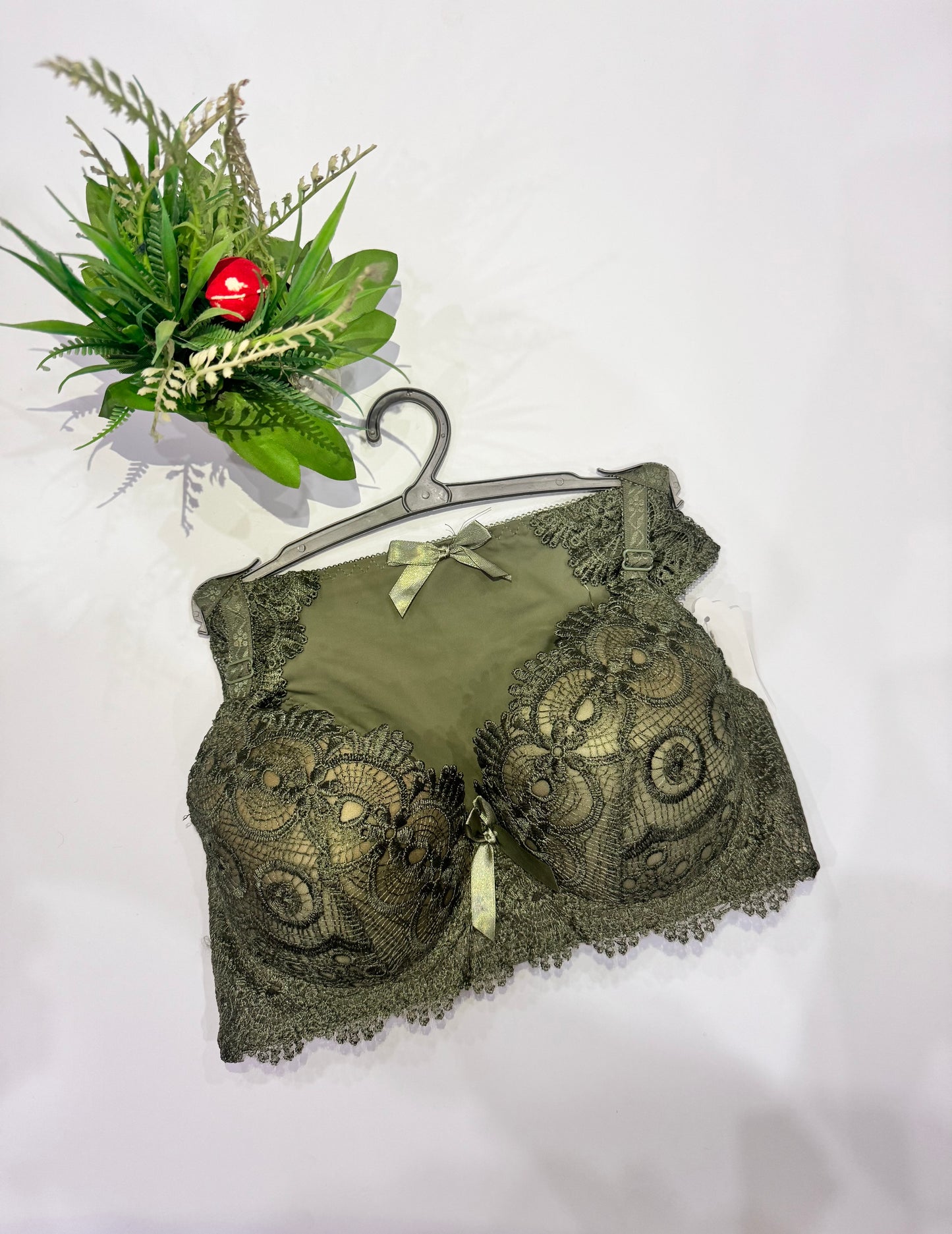 Elegant Cinnamon Lace Lingerie Set